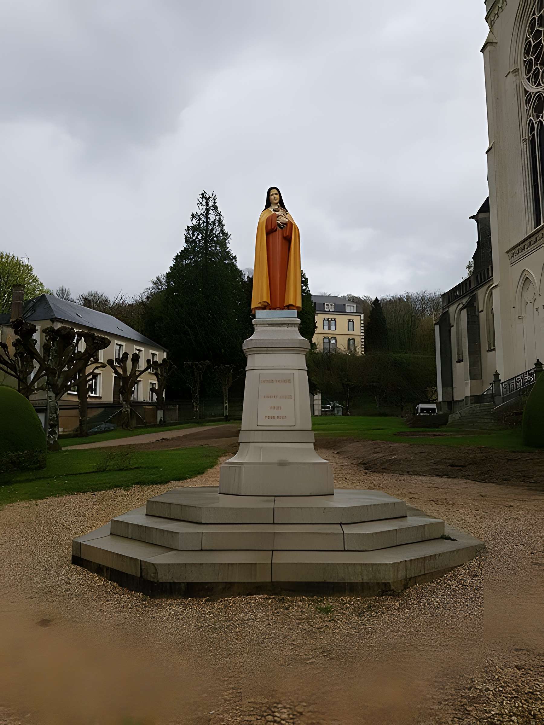Basilique Notre-Dame de Montligeon
