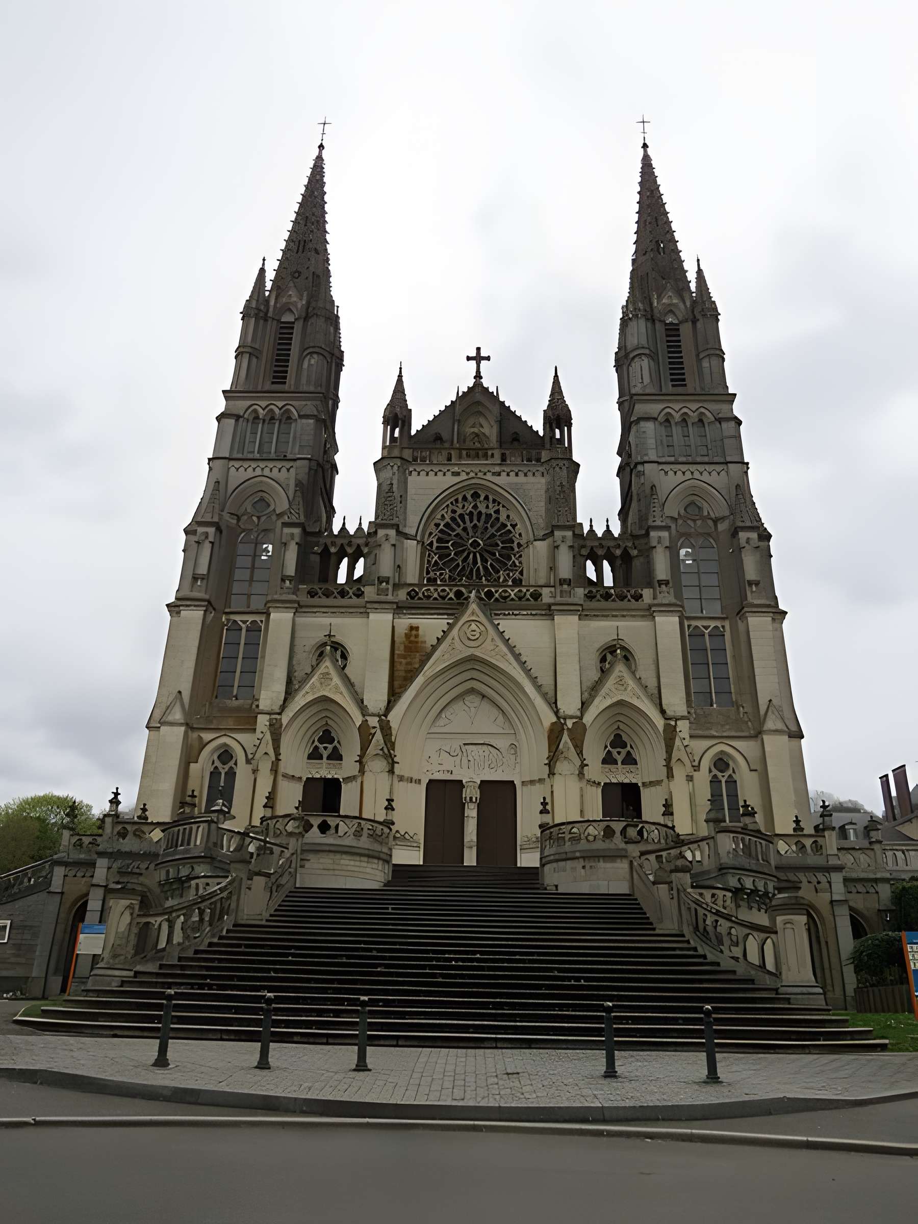 Basilique Notre-Dame de Montligeon