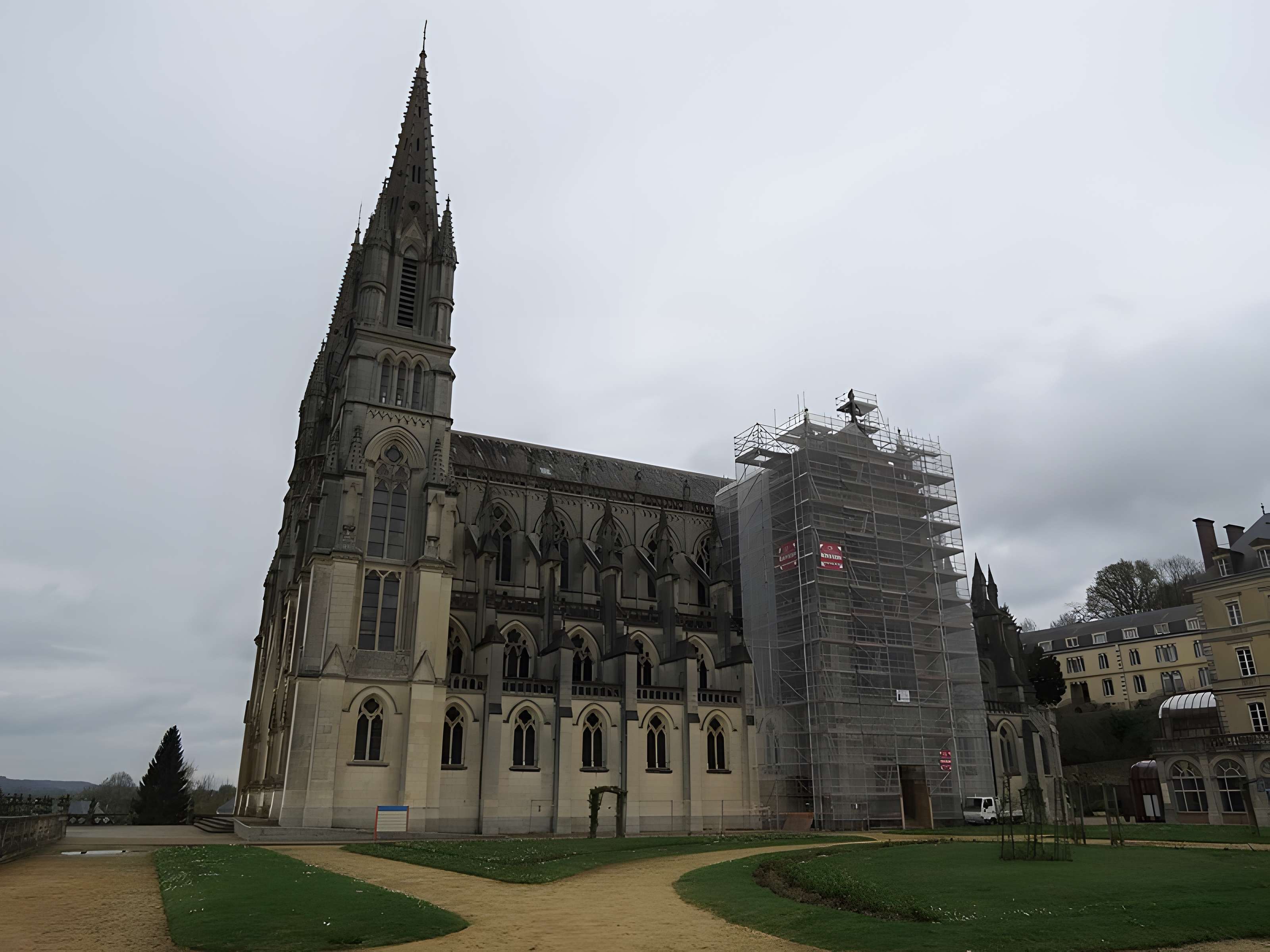 Basilique Notre-Dame de Montligeon