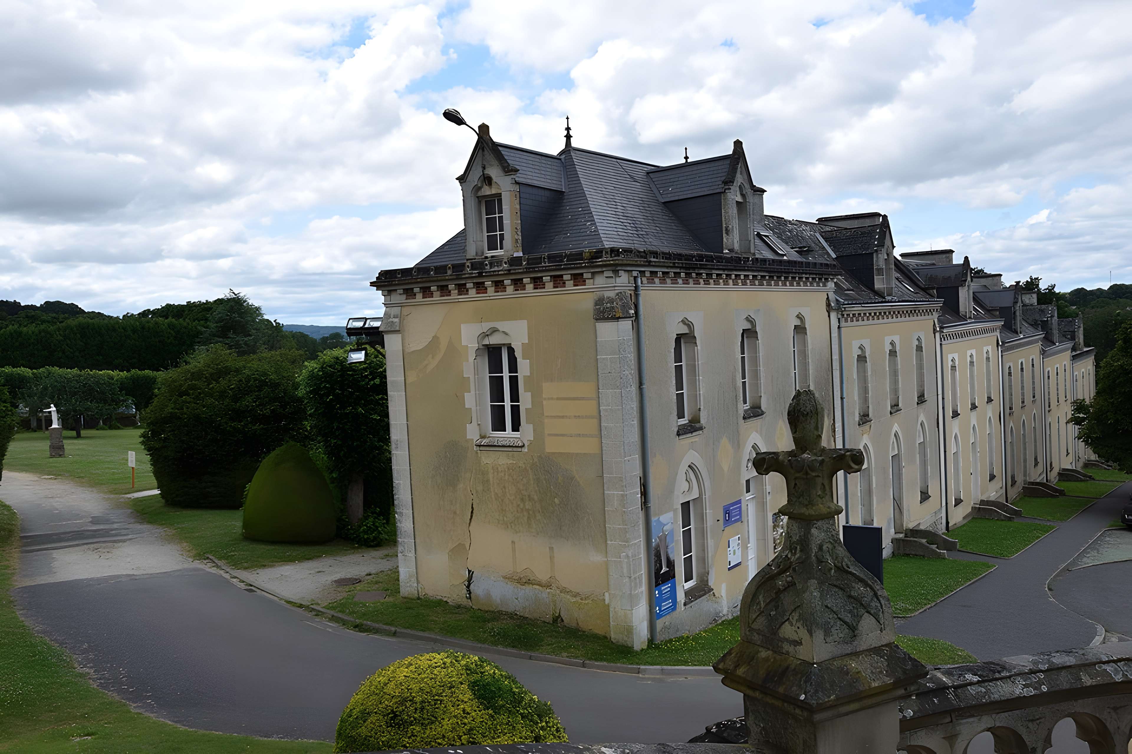 Basilique Notre-Dame de Montligeon