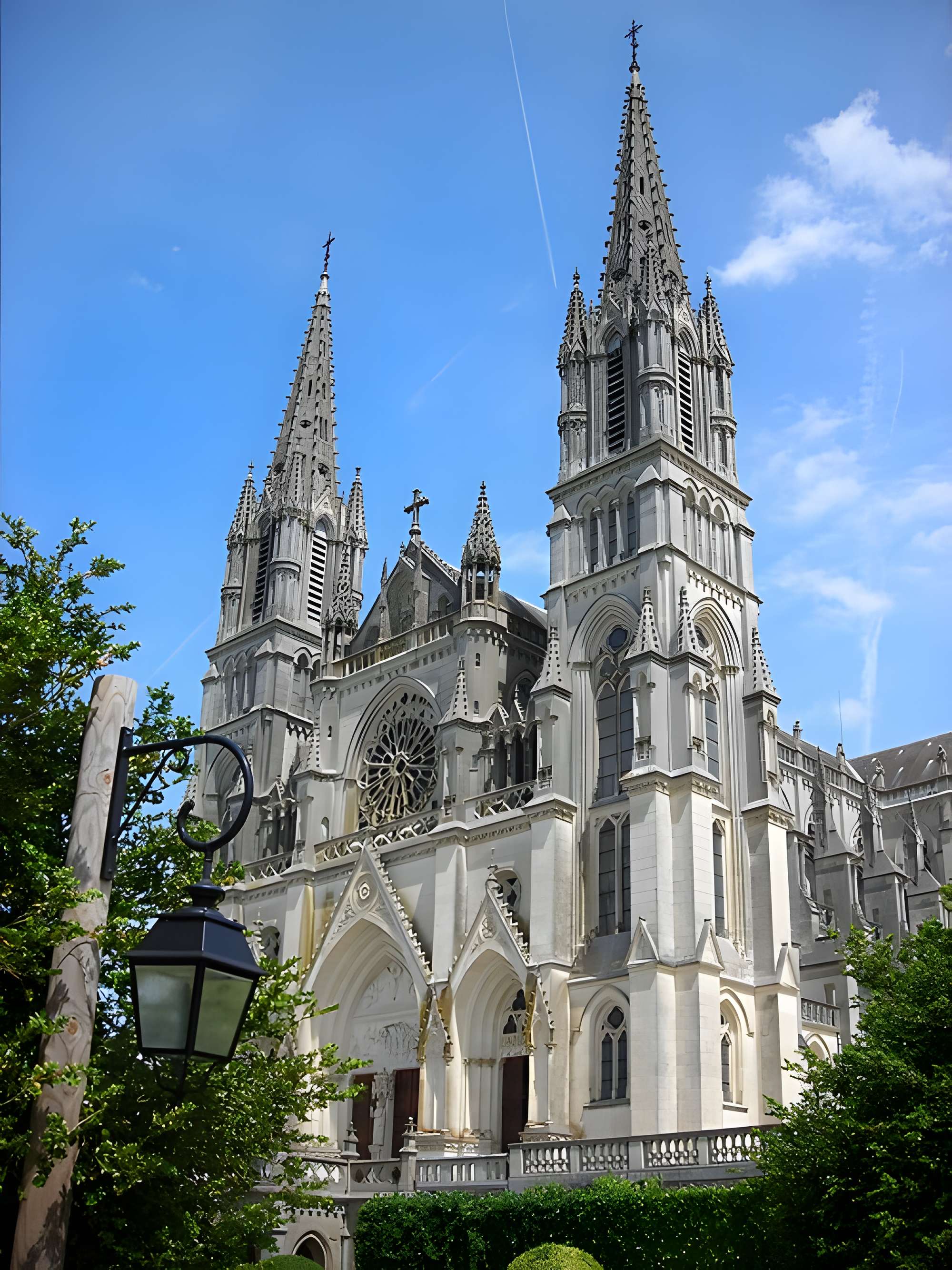 Basilique Notre-Dame de Montligeon