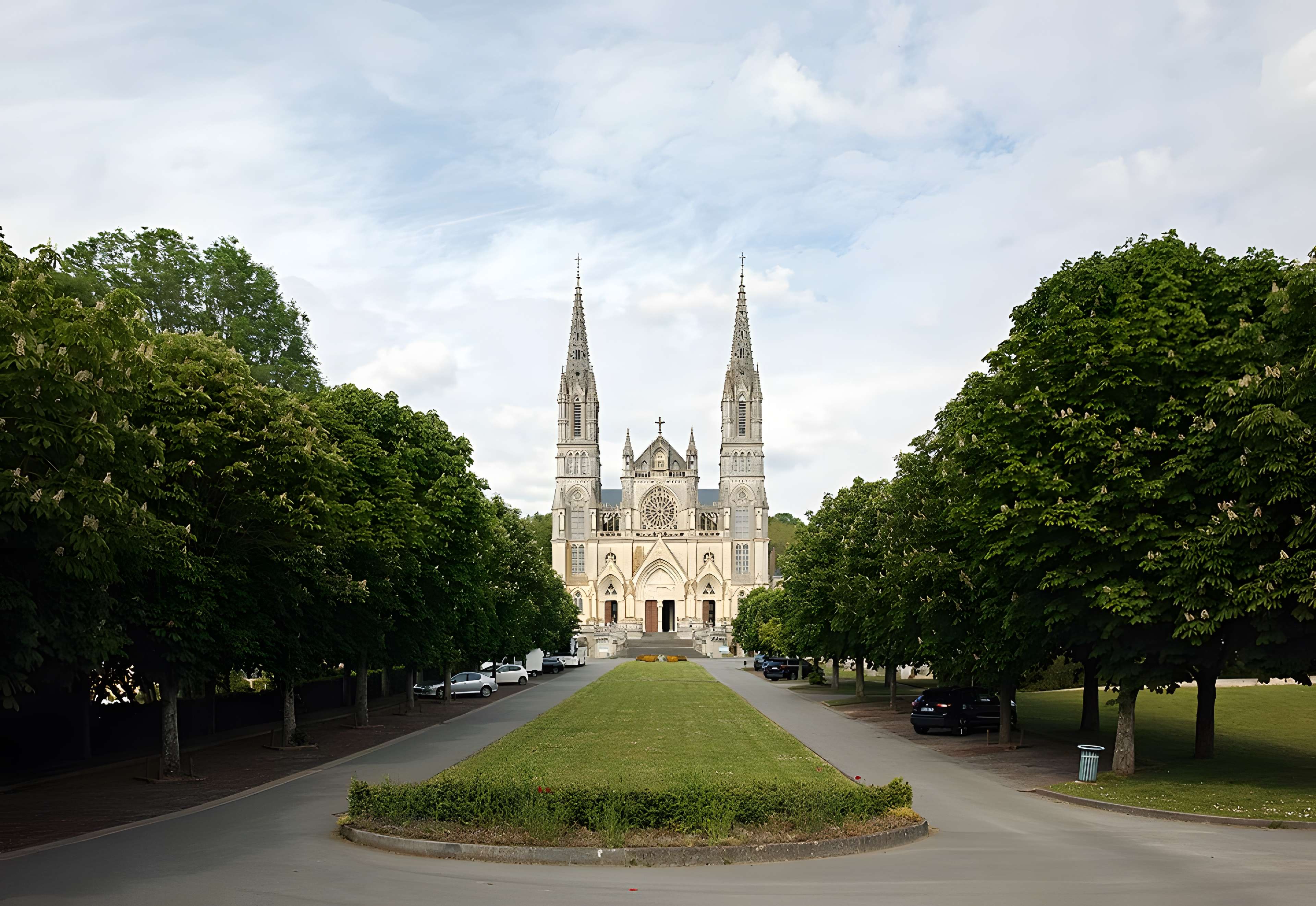Basilique Notre-Dame de Montligeon