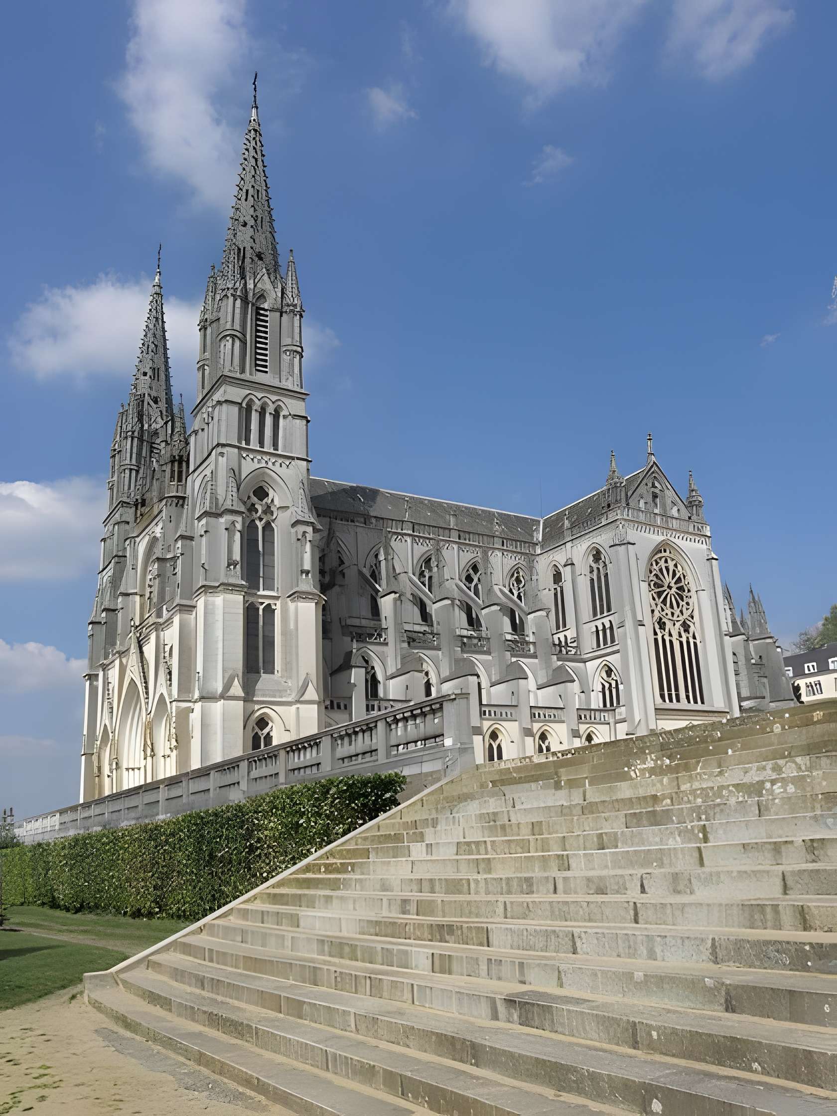 Basilique Notre-Dame de Montligeon 