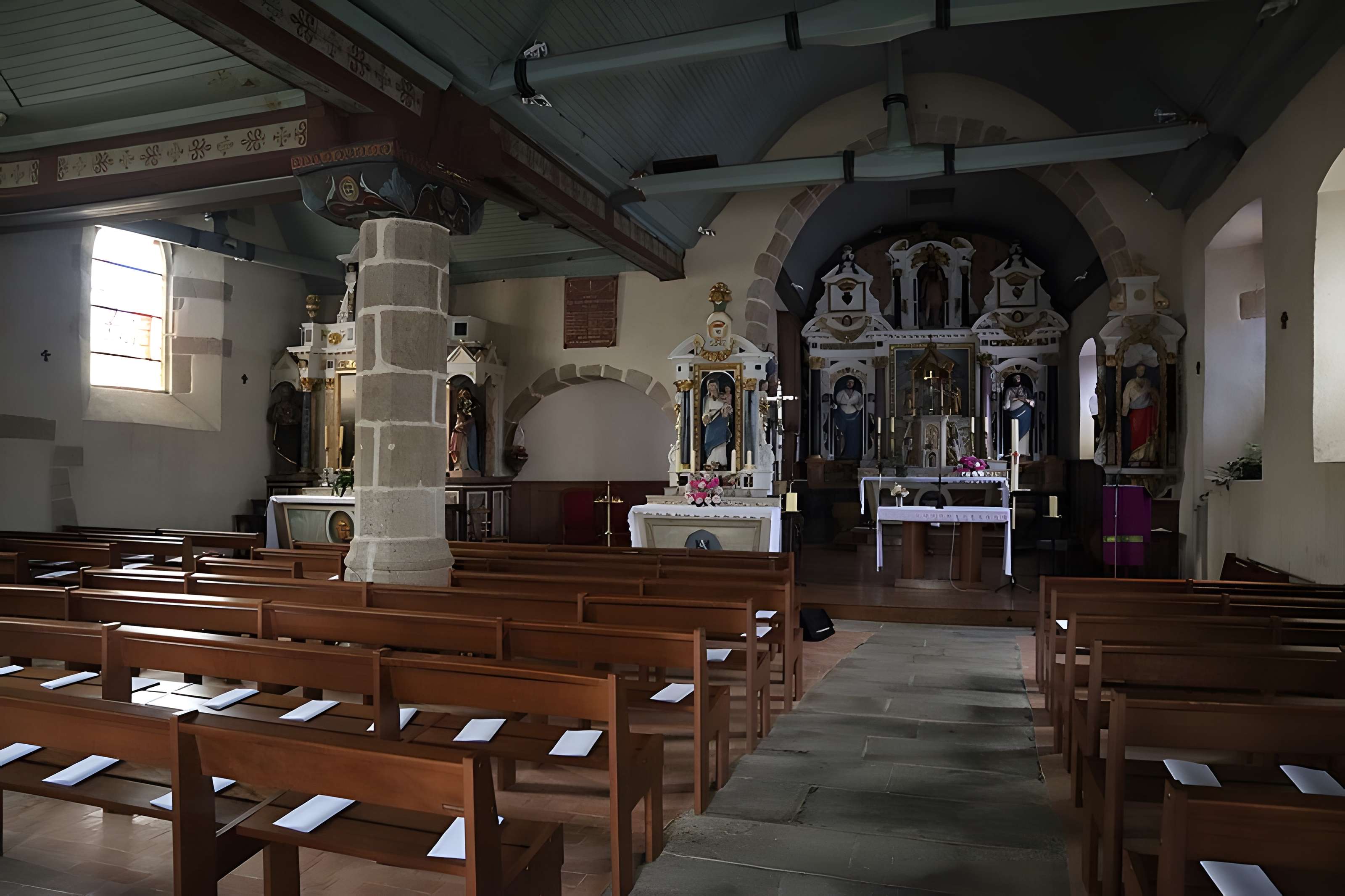 Église Saint-Jean de La Selle-en-Luitré
