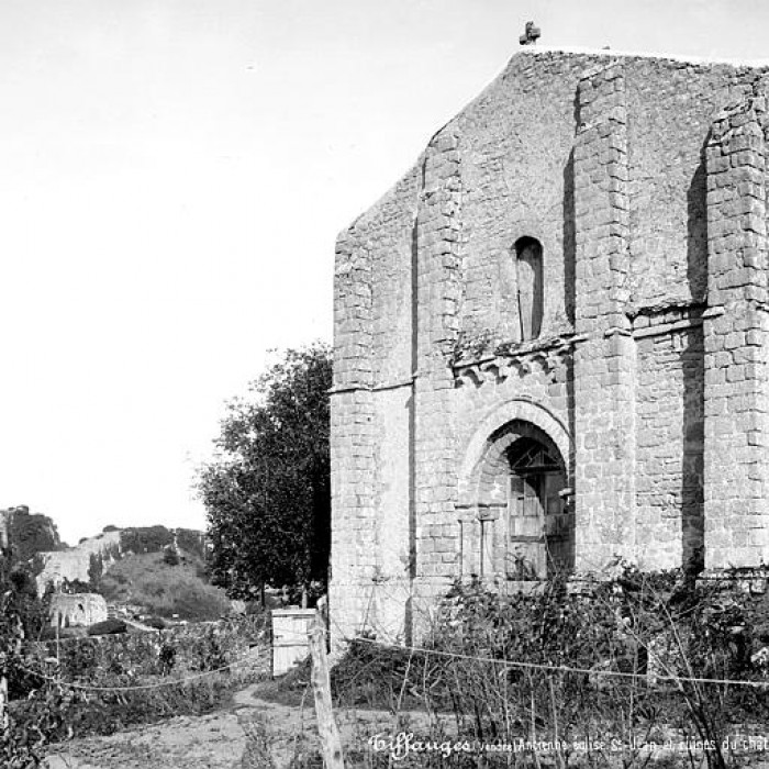Photo de Église Saint-Jean de Tiffauges