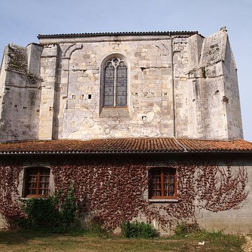 Abbaye Saint-Étienne de Baignes-Sainte-Radegonde