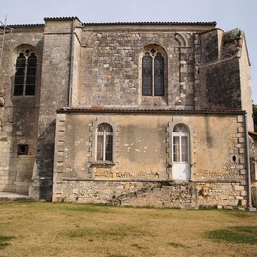 Abbaye Saint-Étienne de Baignes-Sainte-Radegonde