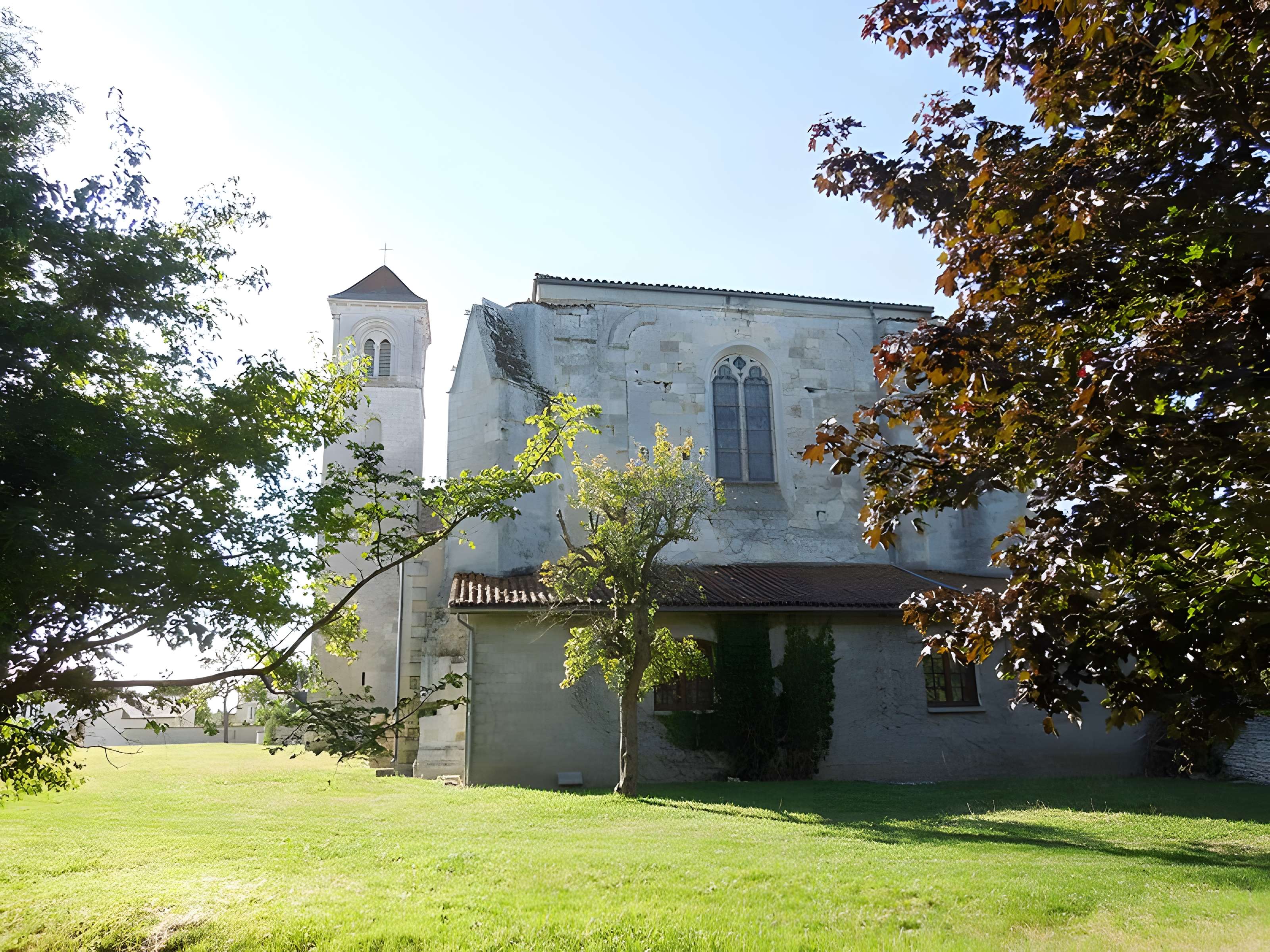 Abbaye Saint-Étienne de Baignes-Sainte-Radegonde