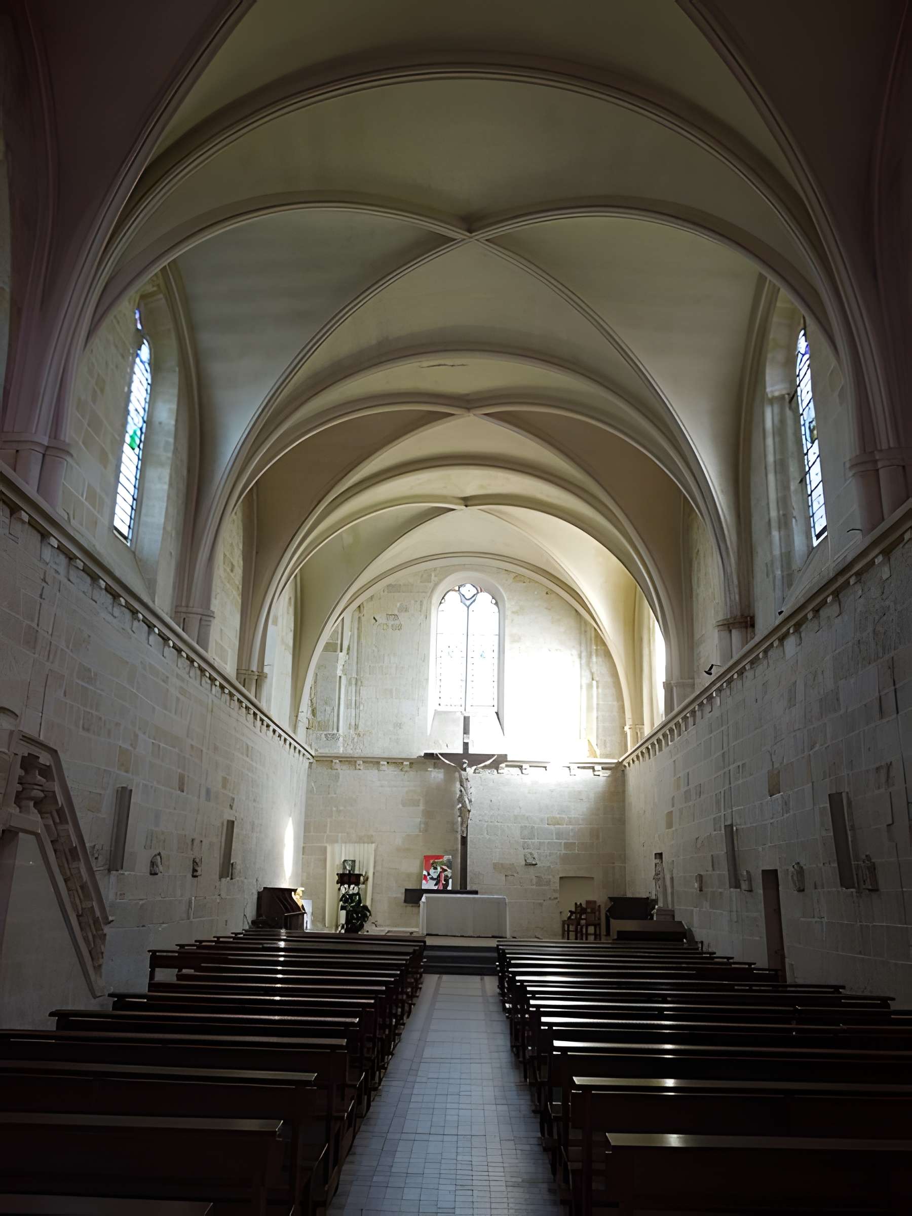Abbaye Saint-Étienne de Baignes-Sainte-Radegonde
