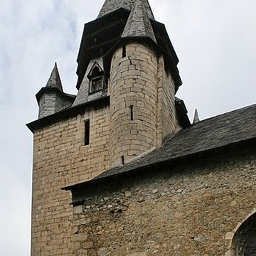 Eglise paroissiale et restes du cloître