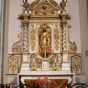 Eglise paroissiale et restes du cloître