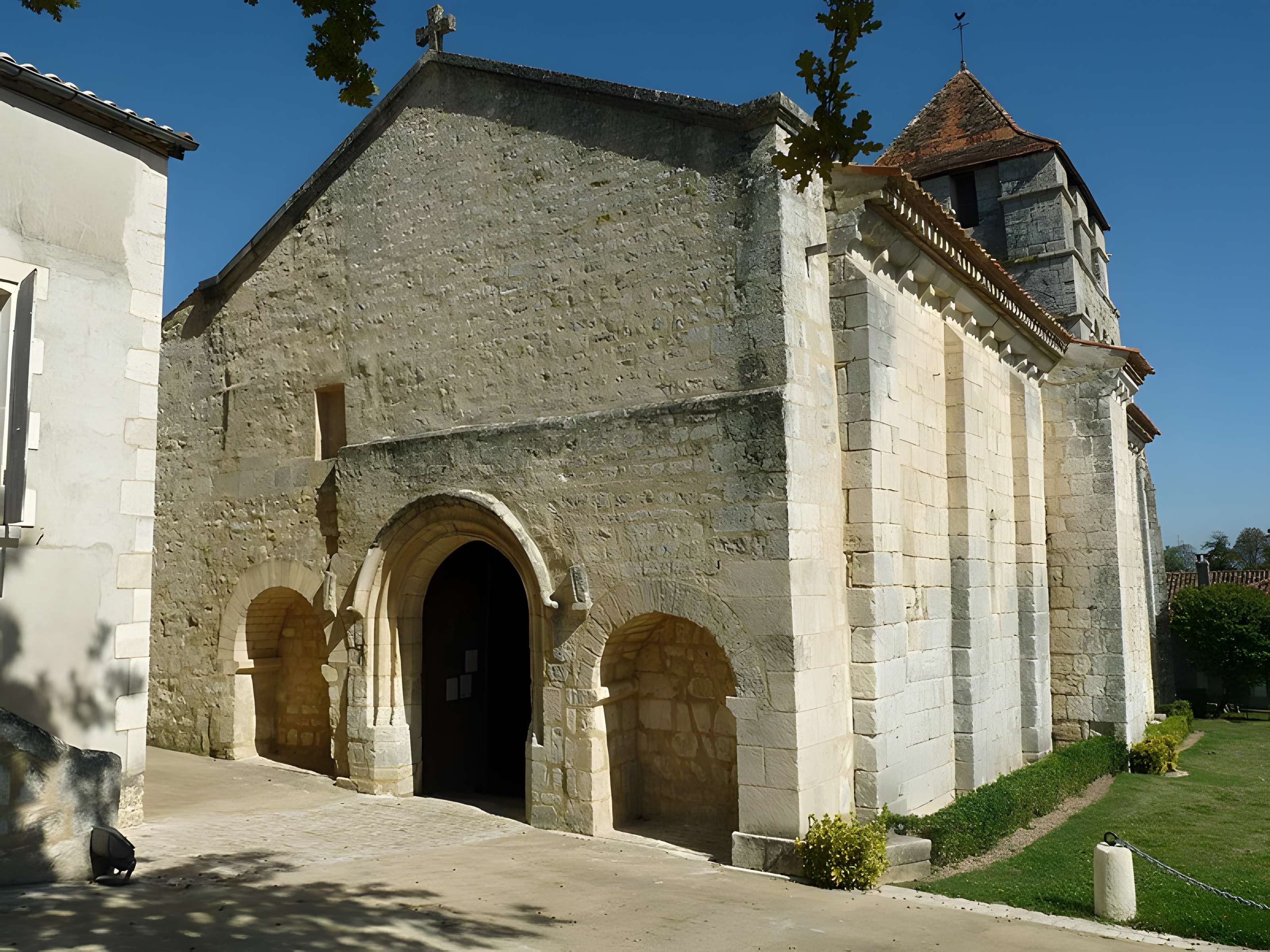Église Saint-Jean-Baptiste de Grassac