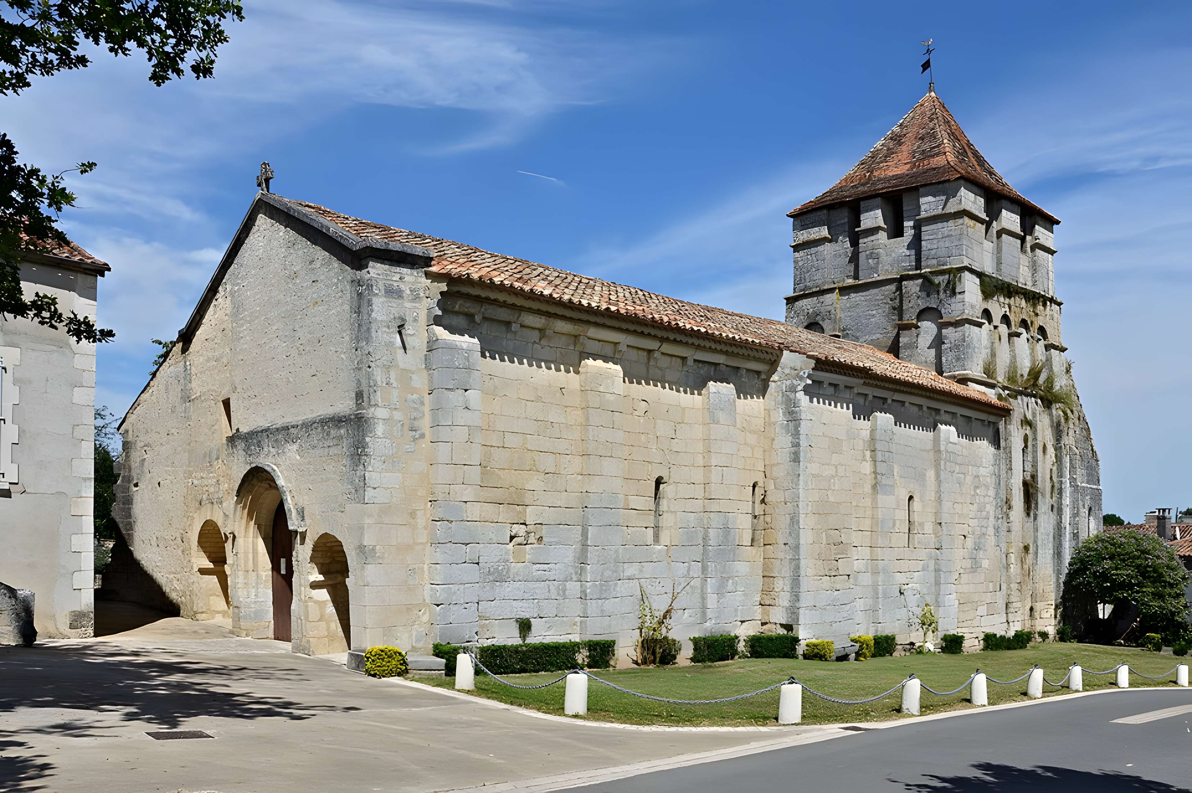 Église Saint-Jean-Baptiste de Grassac