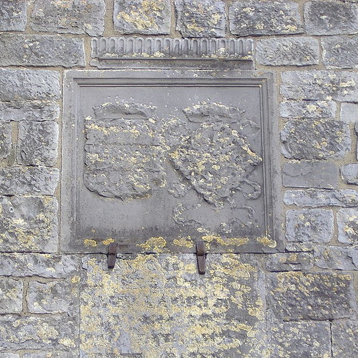 Photo de Église Saint-Jean-Baptiste de Hierges et croix