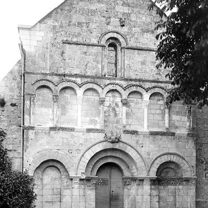 Photo de Église Saint-Jean-Baptiste de La Couronne