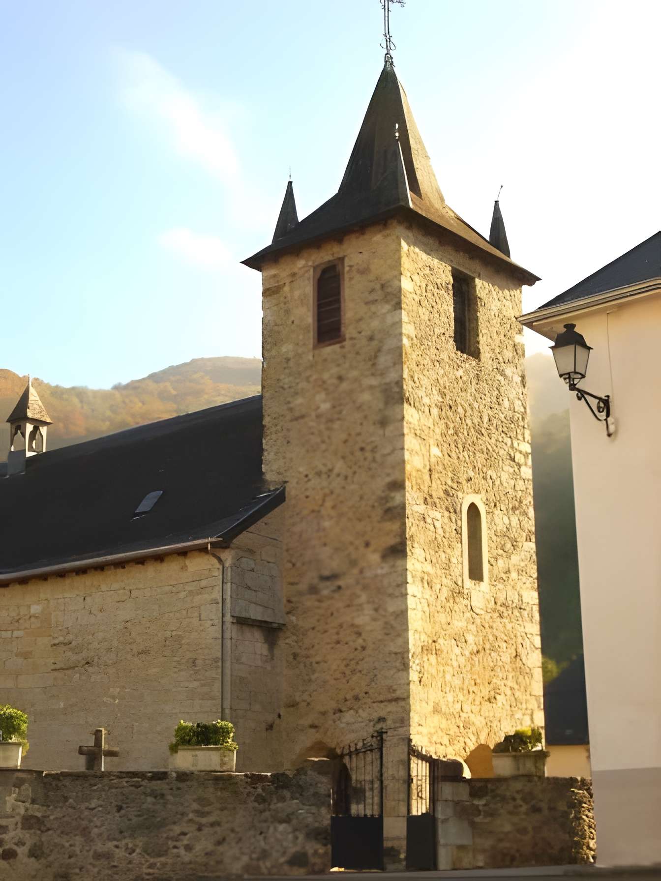 Église Saint-Jean-Baptiste de Larrau 