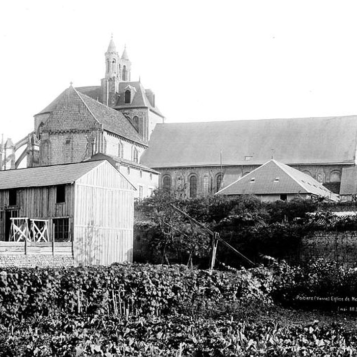 Photo de Abbaye Saint-Jean de Montierneuf