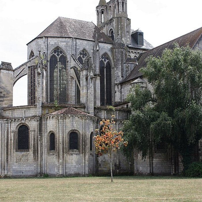 Photo de Abbaye Saint-Jean de Montierneuf