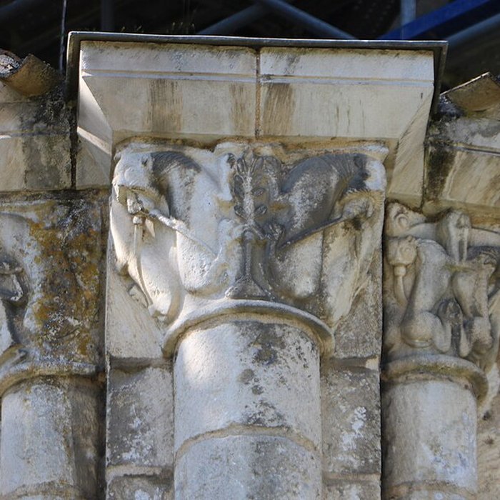 Photo de Abbaye Saint-Jean de Montierneuf