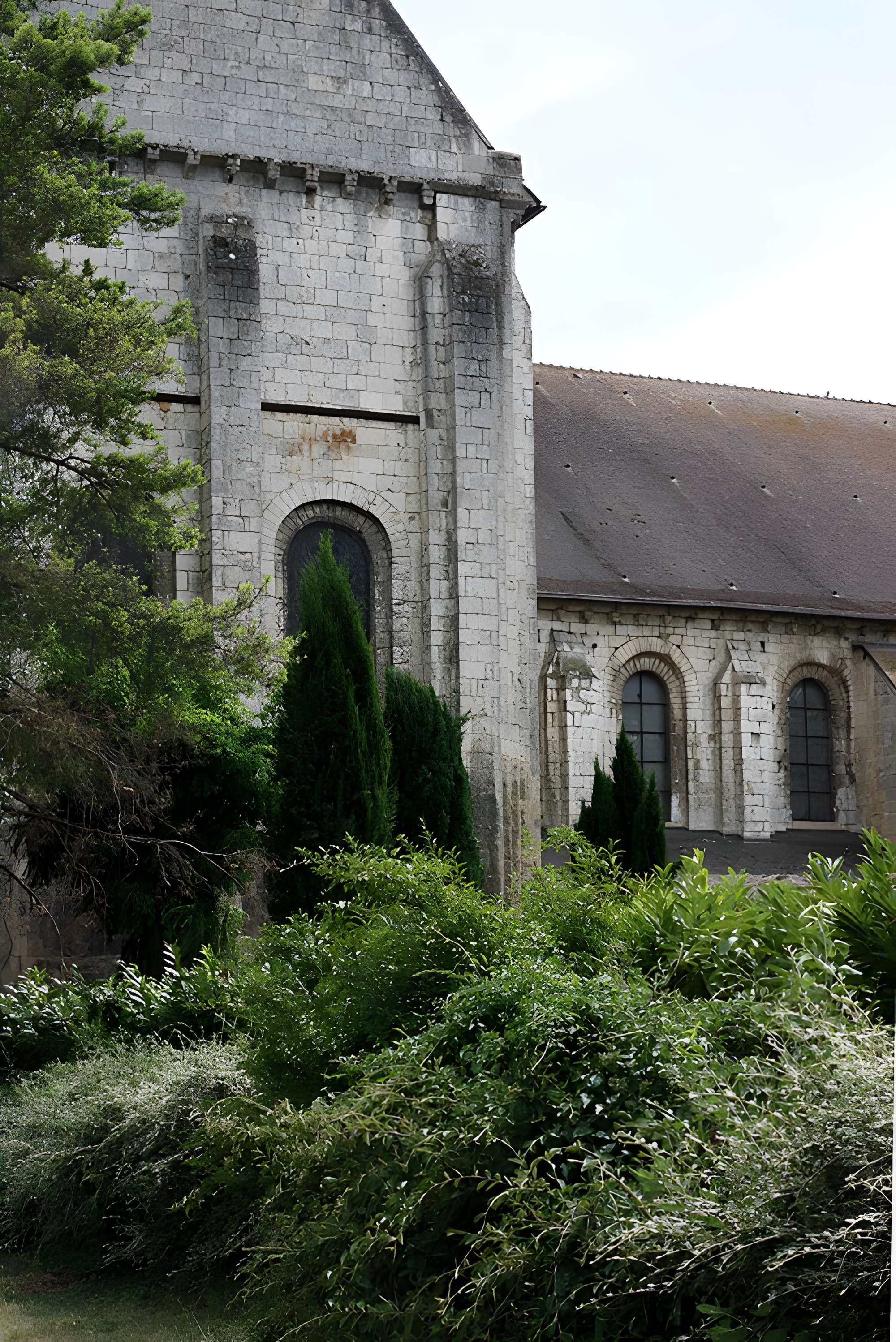 Abbaye Saint-Jean de Montierneuf