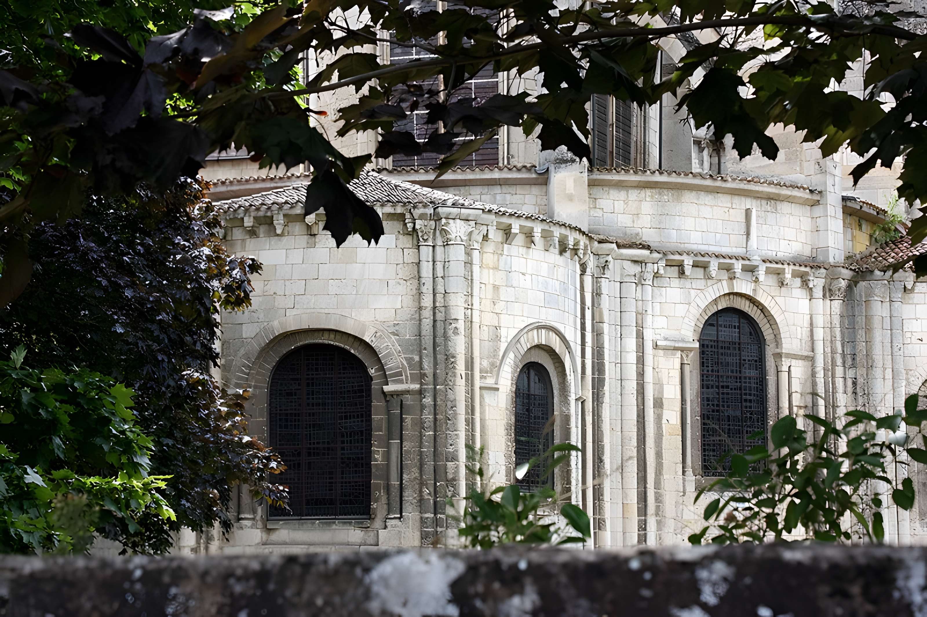 Abbaye Saint-Jean de Montierneuf