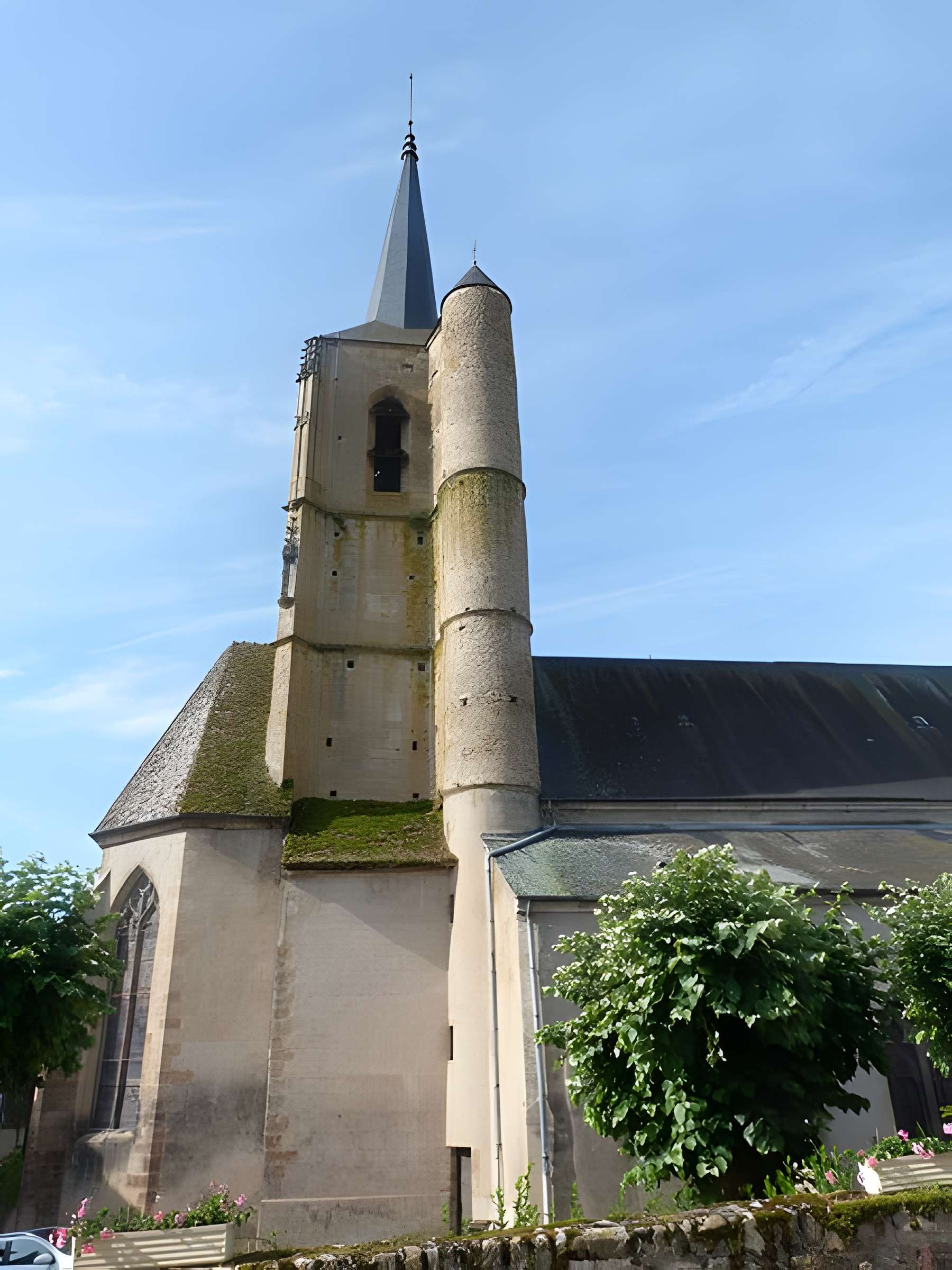 Église Saint-Jean-Baptiste de Moulins-Engilbert 