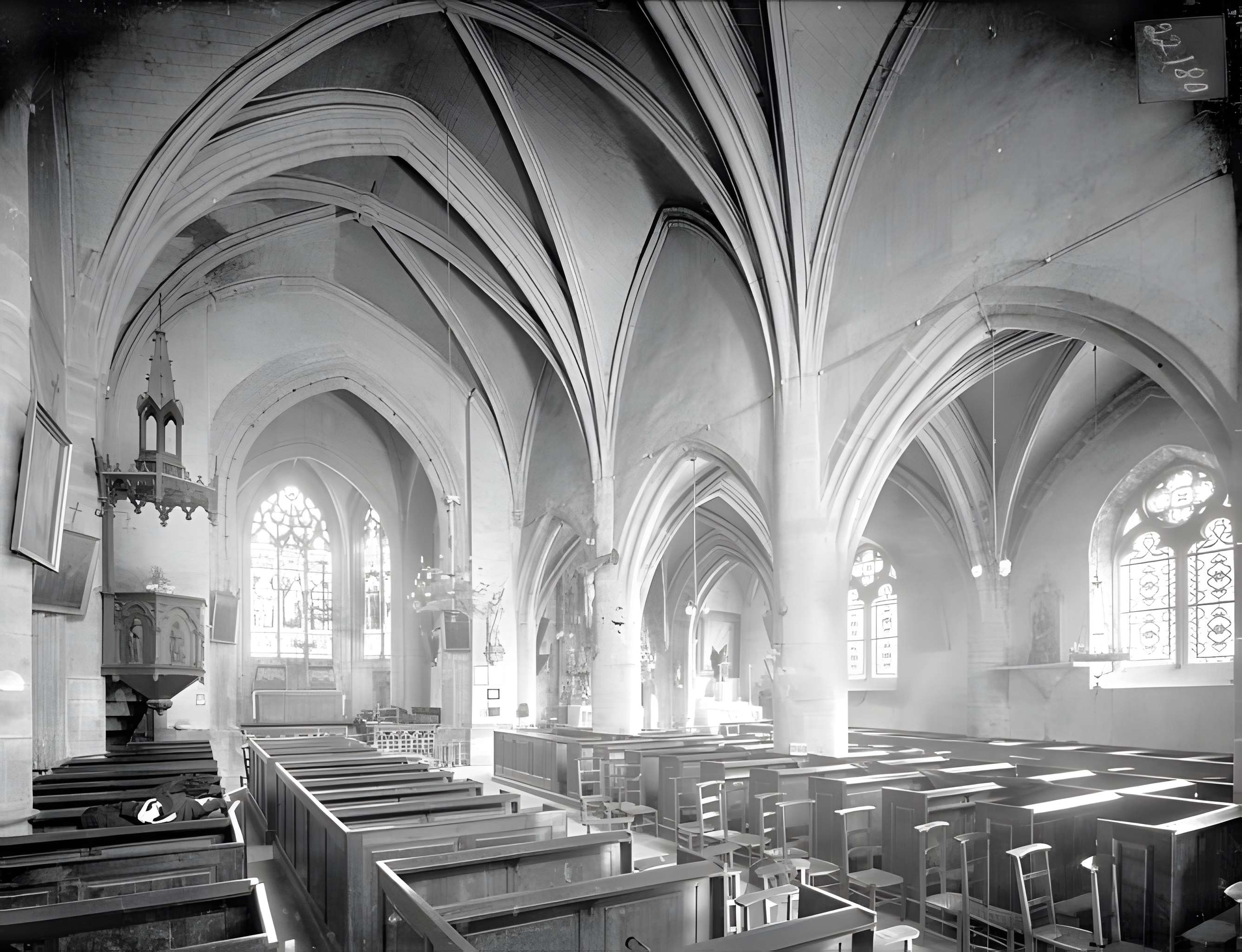 Église Saint-Jean-Baptiste de Moulins-Engilbert