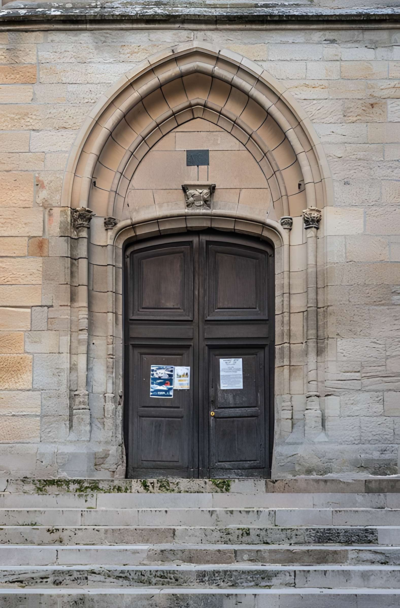 Église Saint-Jean-Baptiste de Moulins-Engilbert