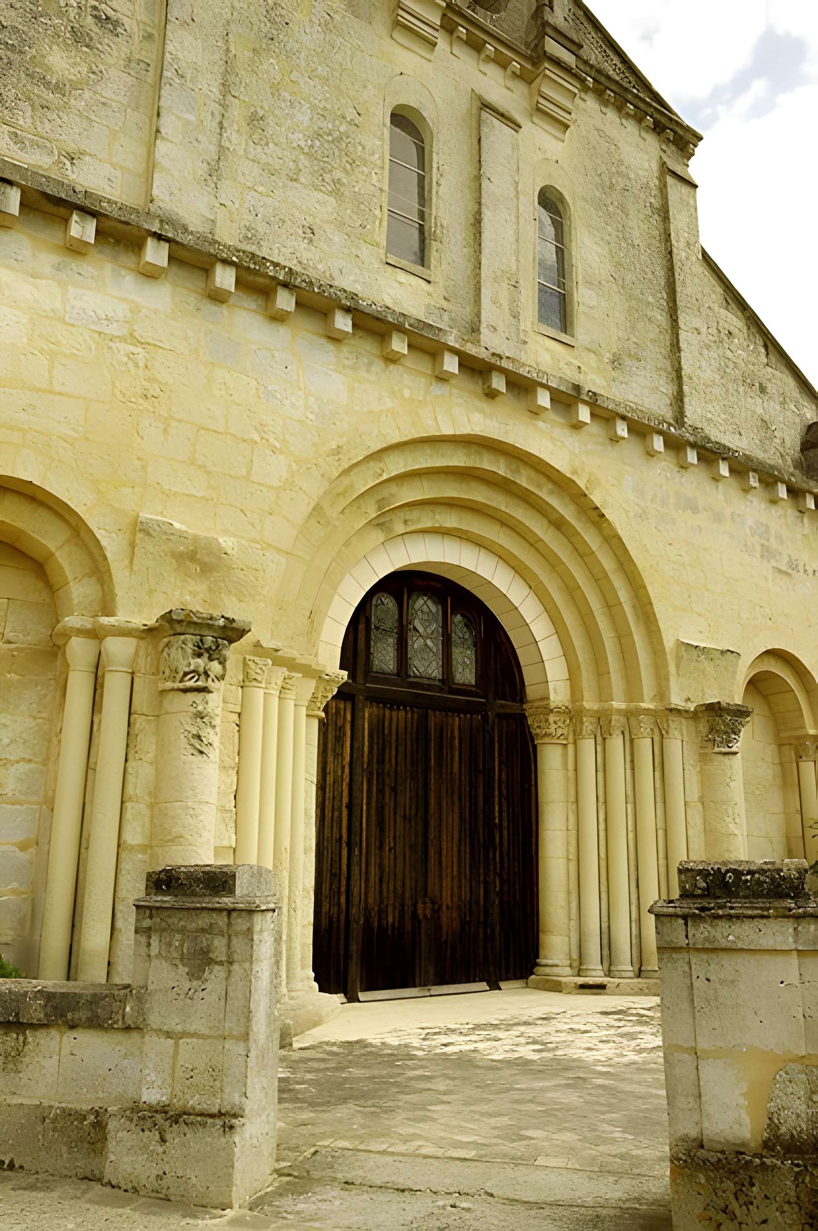 Église Saint-Jean-Baptiste de Ronsenac