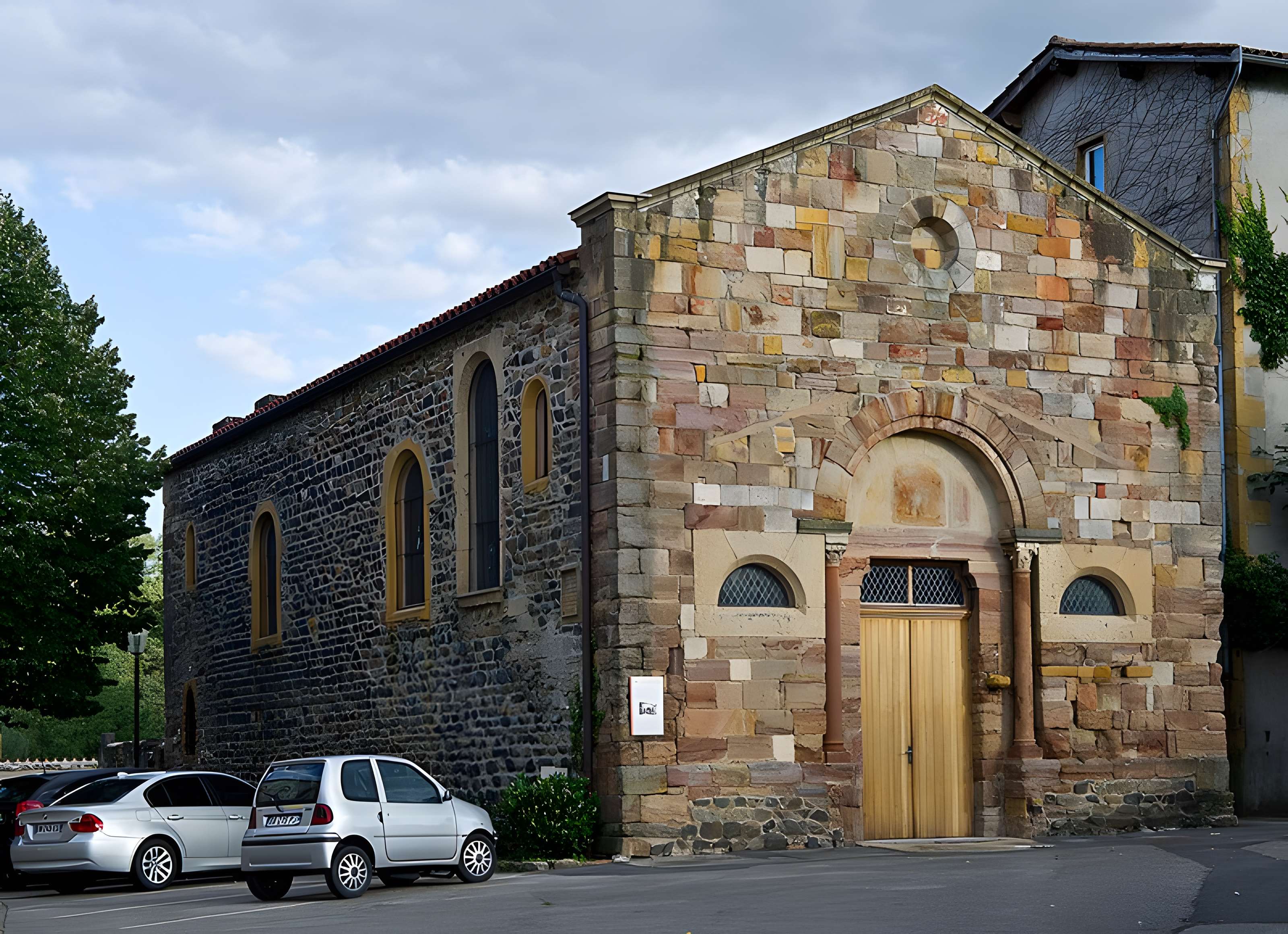 Église Saint-Jean-Baptiste de Sain-Bel 