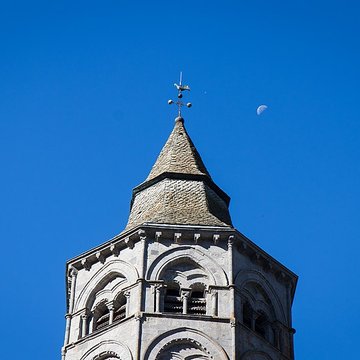 Basilique Notre-Dame dOrcival
