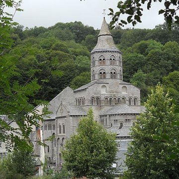 Basilique Notre-Dame dOrcival