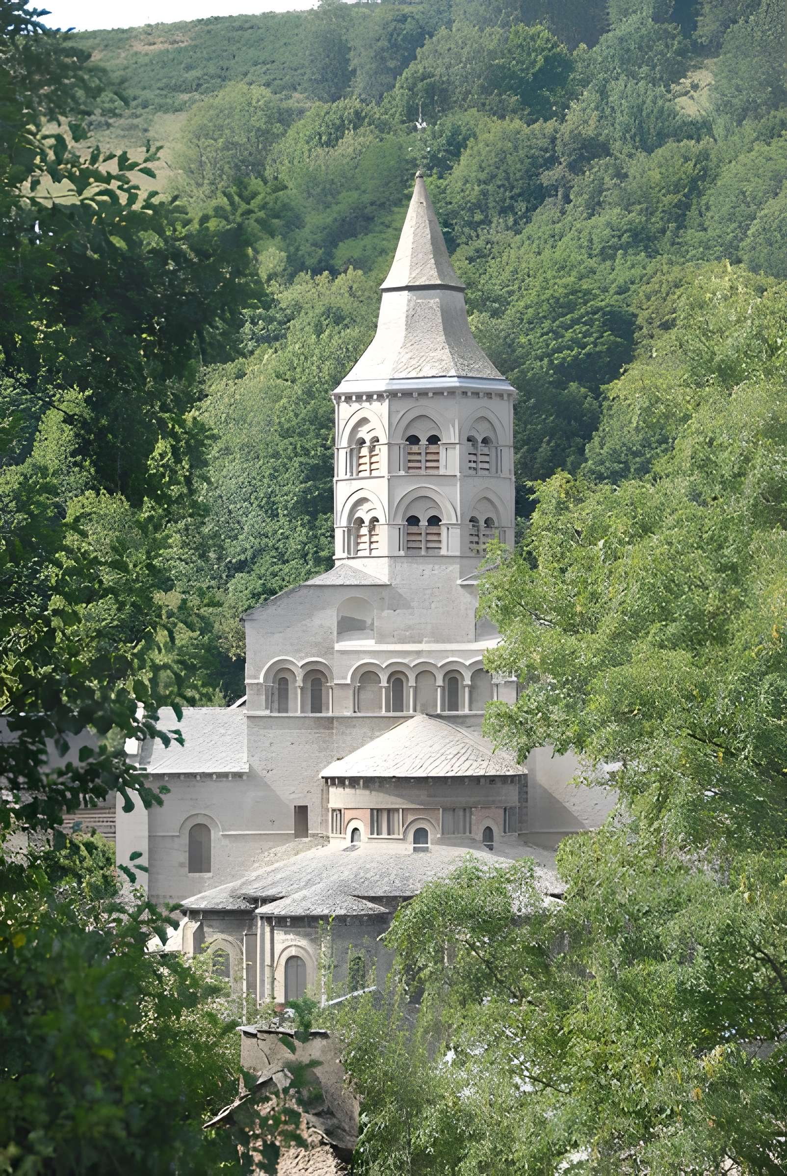 Basilique Notre-Dame d'Orcival
