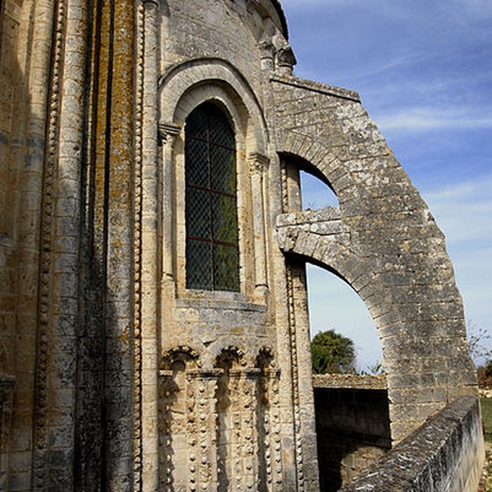 Photo de Abbaye Saint-Jouin de Marnes