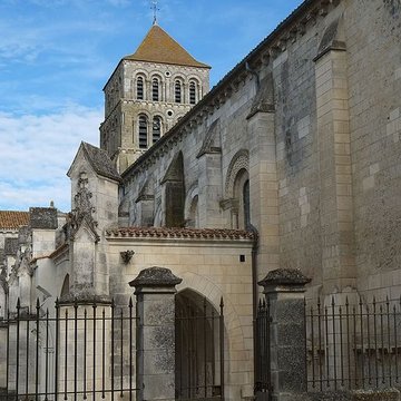 Abbaye Saint-Jouin de Marnes