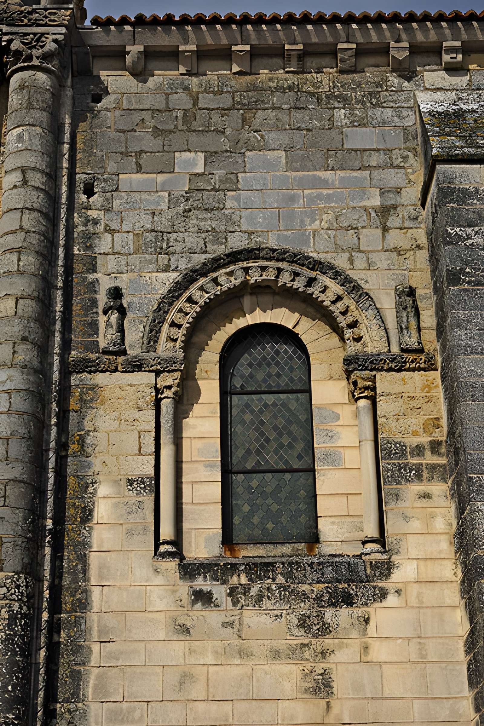 Abbaye Saint-Jouin de Marnes