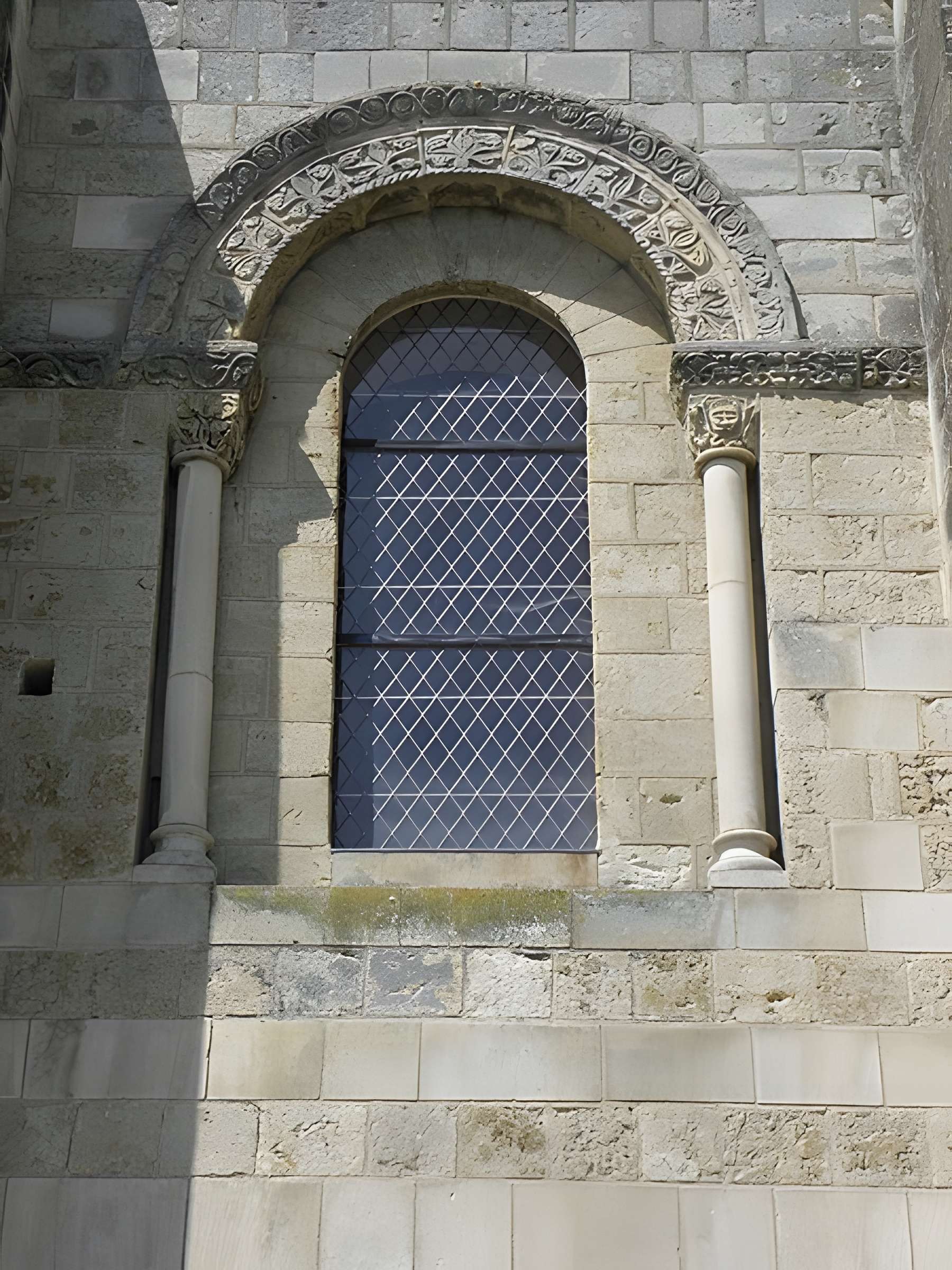 Abbaye Saint-Jouin de Marnes