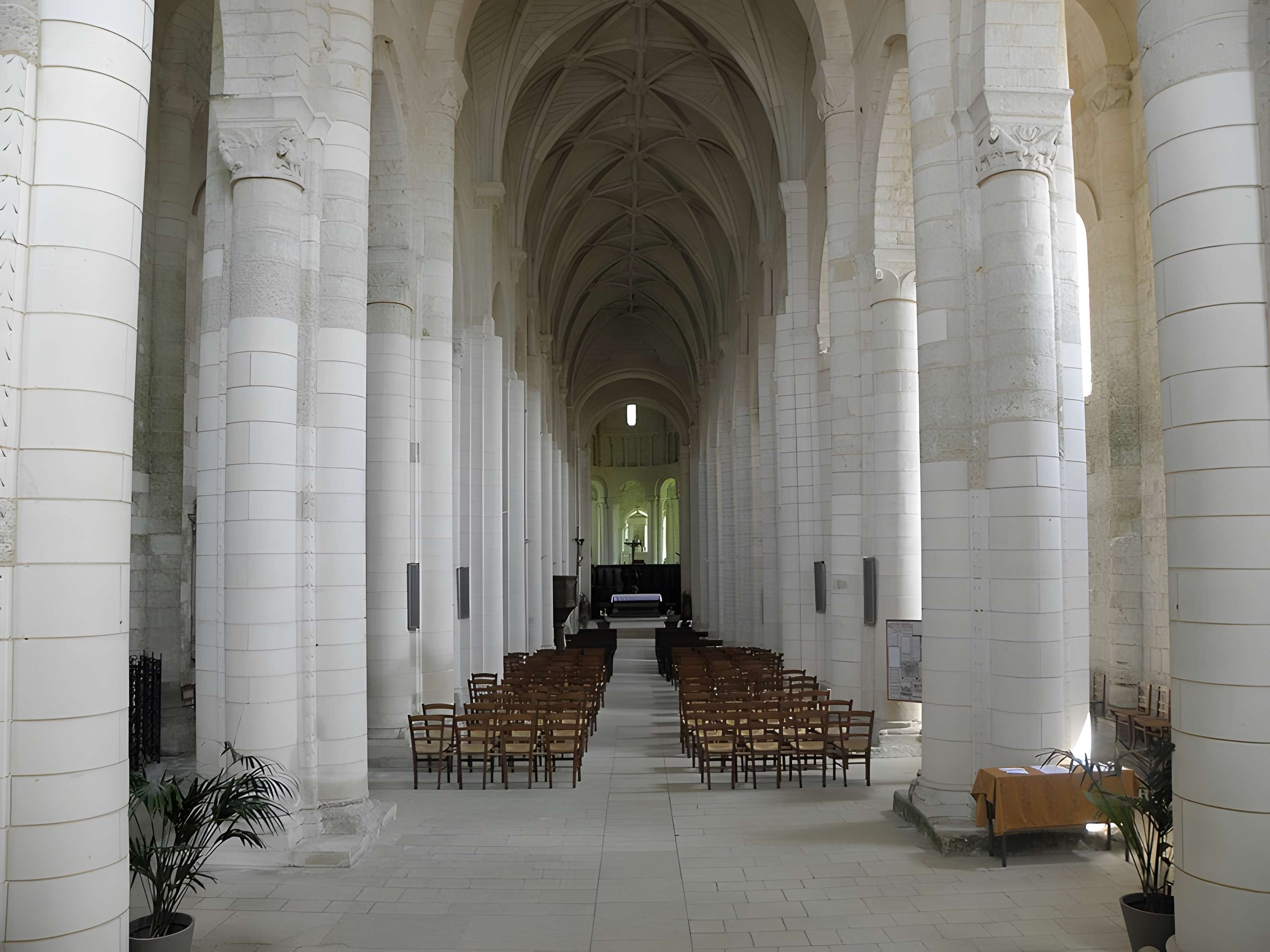 Abbaye Saint-Jouin de Marnes