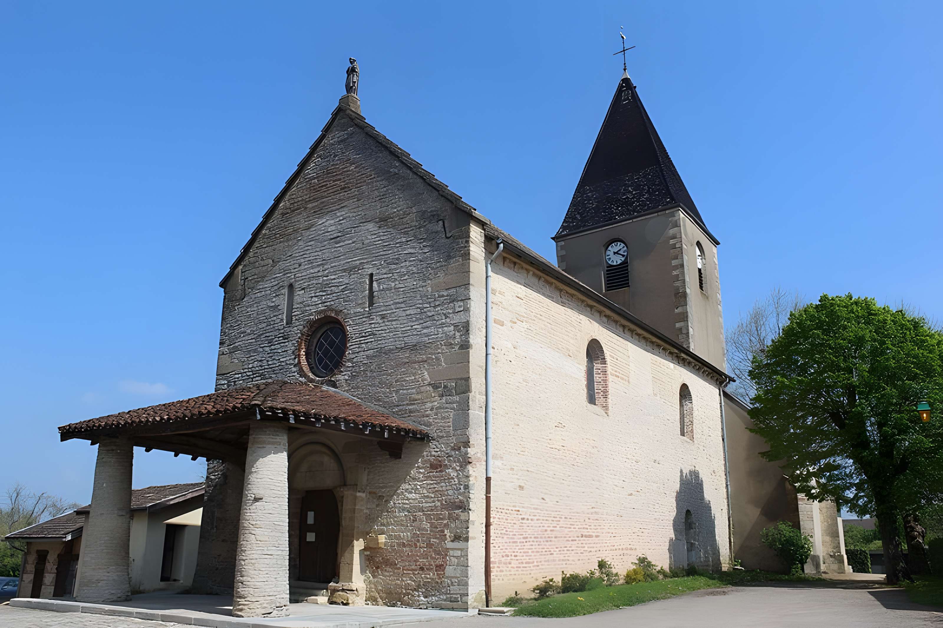 Église Saint-Jean-Baptiste de Saint-Jean-sur-Reyssouze 