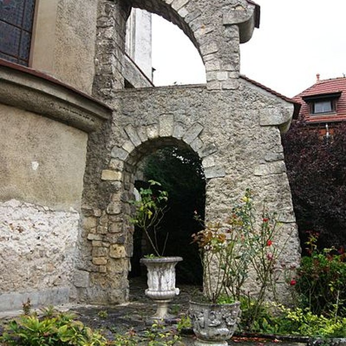 Photo de Église Saint-Jean-Baptiste de Saint-Thibault-des-Vignes
