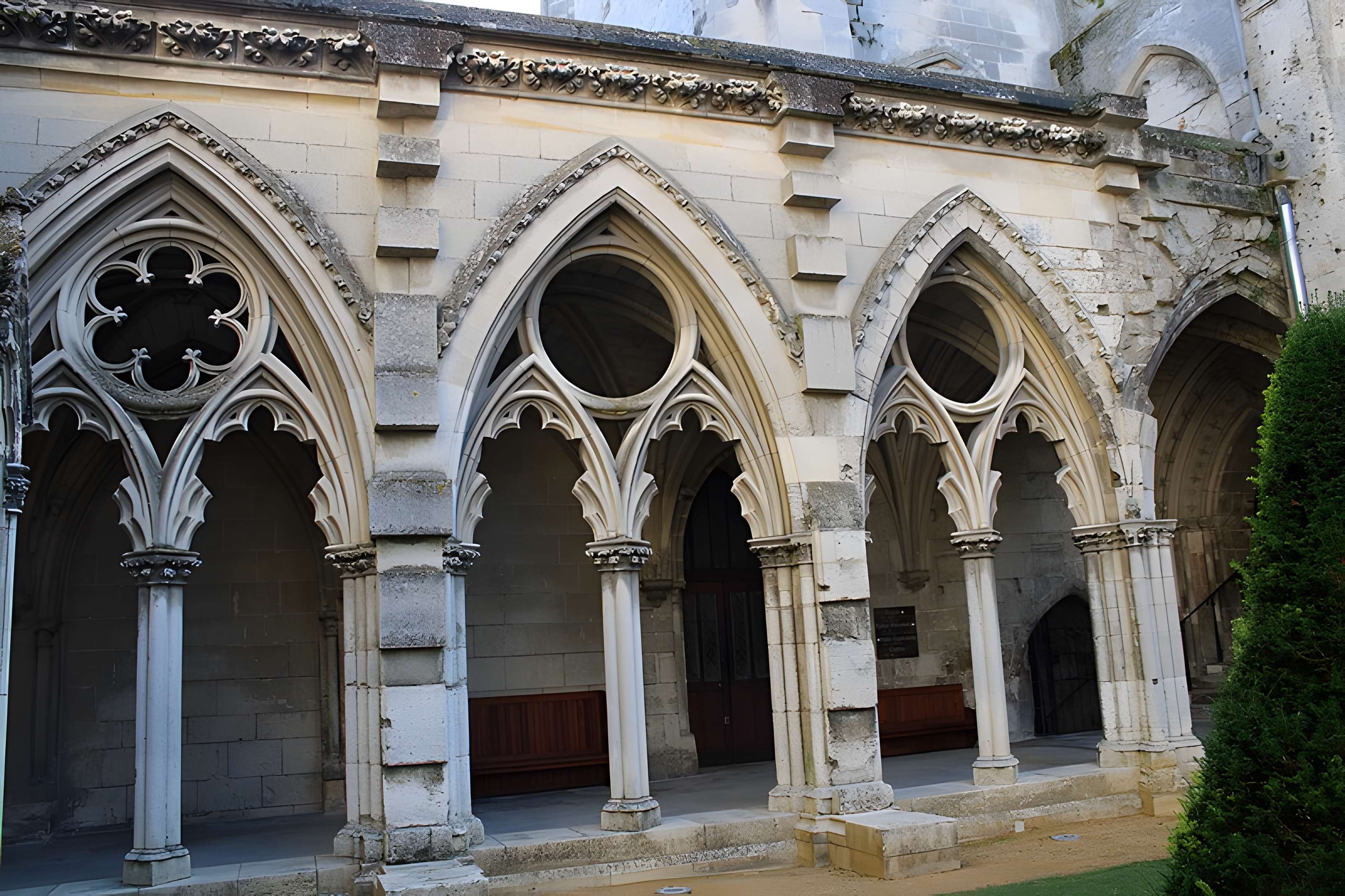 Abbaye Saint-Léger de Soissons