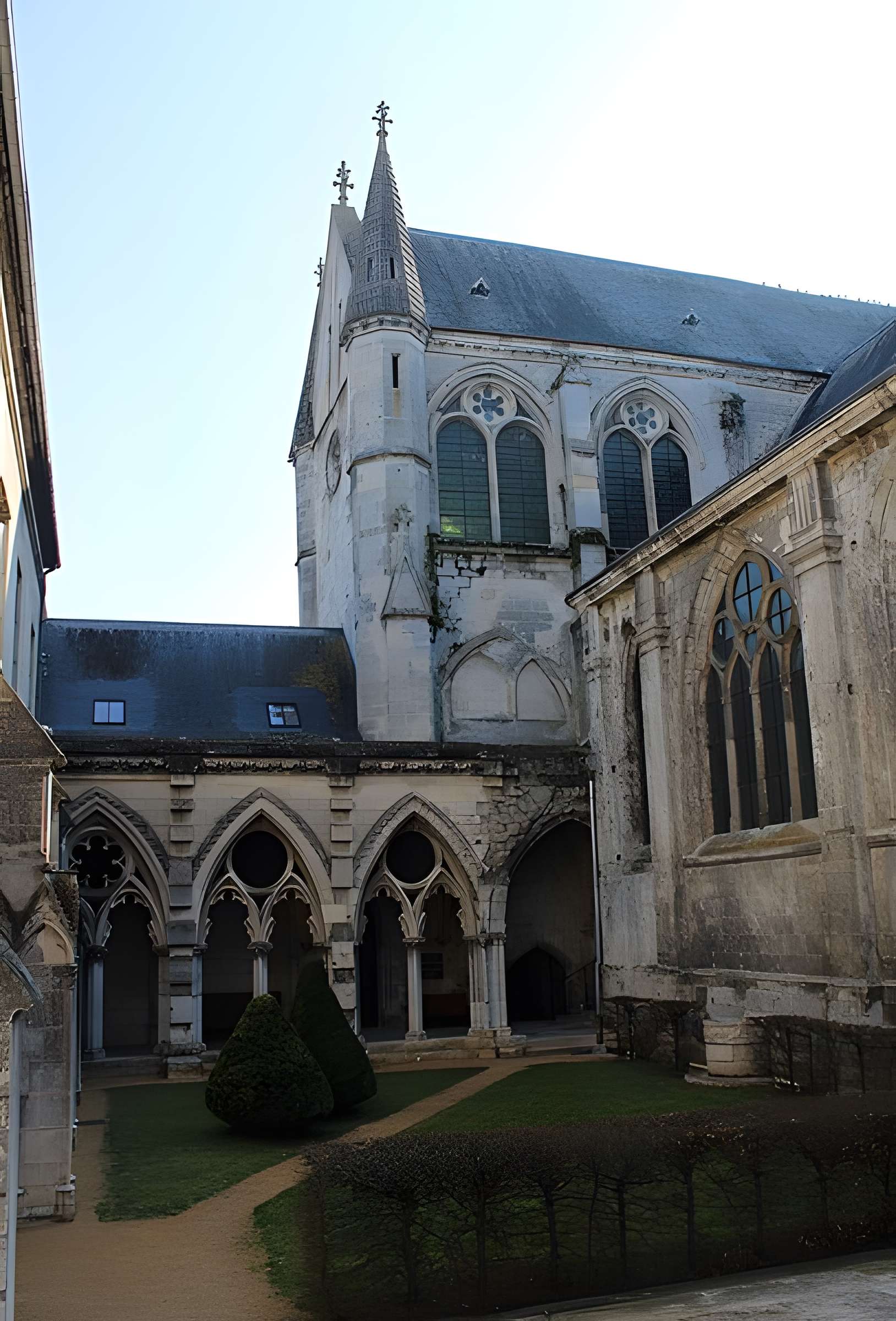 Abbaye Saint-Léger de Soissons