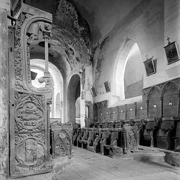 Photo de Église Saint-Jean-Evangeliste de Bard-le-Régulier