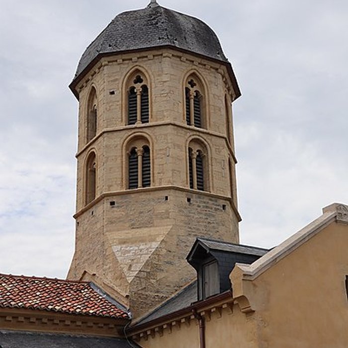 Photo de Église Saint-Jean-Evangeliste de Bard-le-Régulier