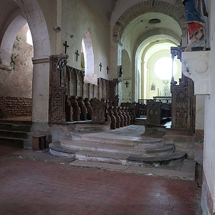 Photo de Église Saint-Jean-Evangeliste de Bard-le-Régulier