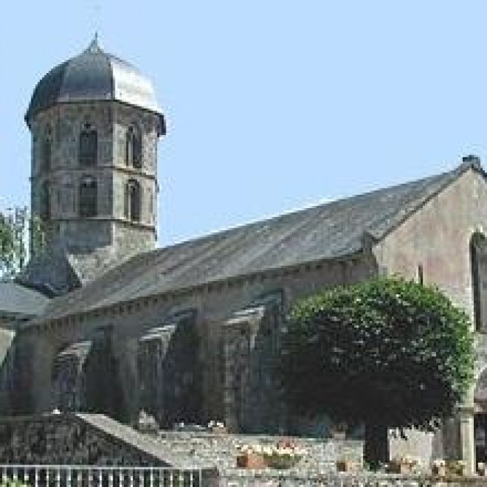 Photo de Église Saint-Jean-Evangeliste de Bard-le-Régulier