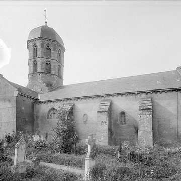 Église Saint-Jean-Evangeliste de Bard-le-Régulier