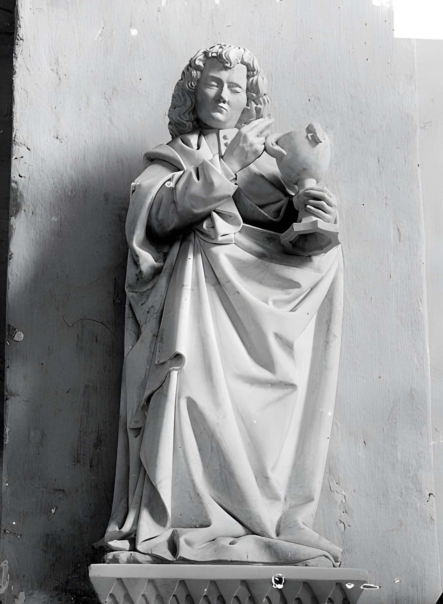 Église Saint-Jean-Evangeliste de Bard-le-Régulier