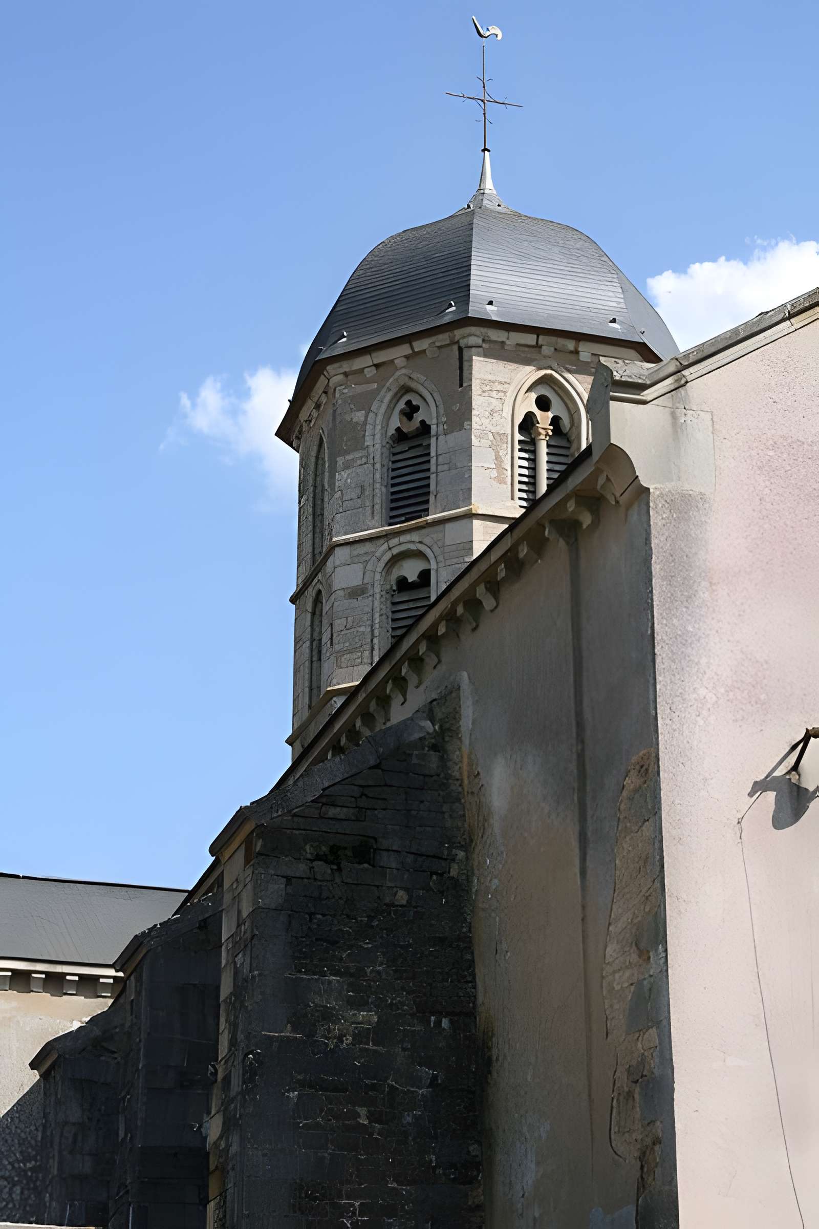 Église Saint-Jean-Evangeliste de Bard-le-Régulier