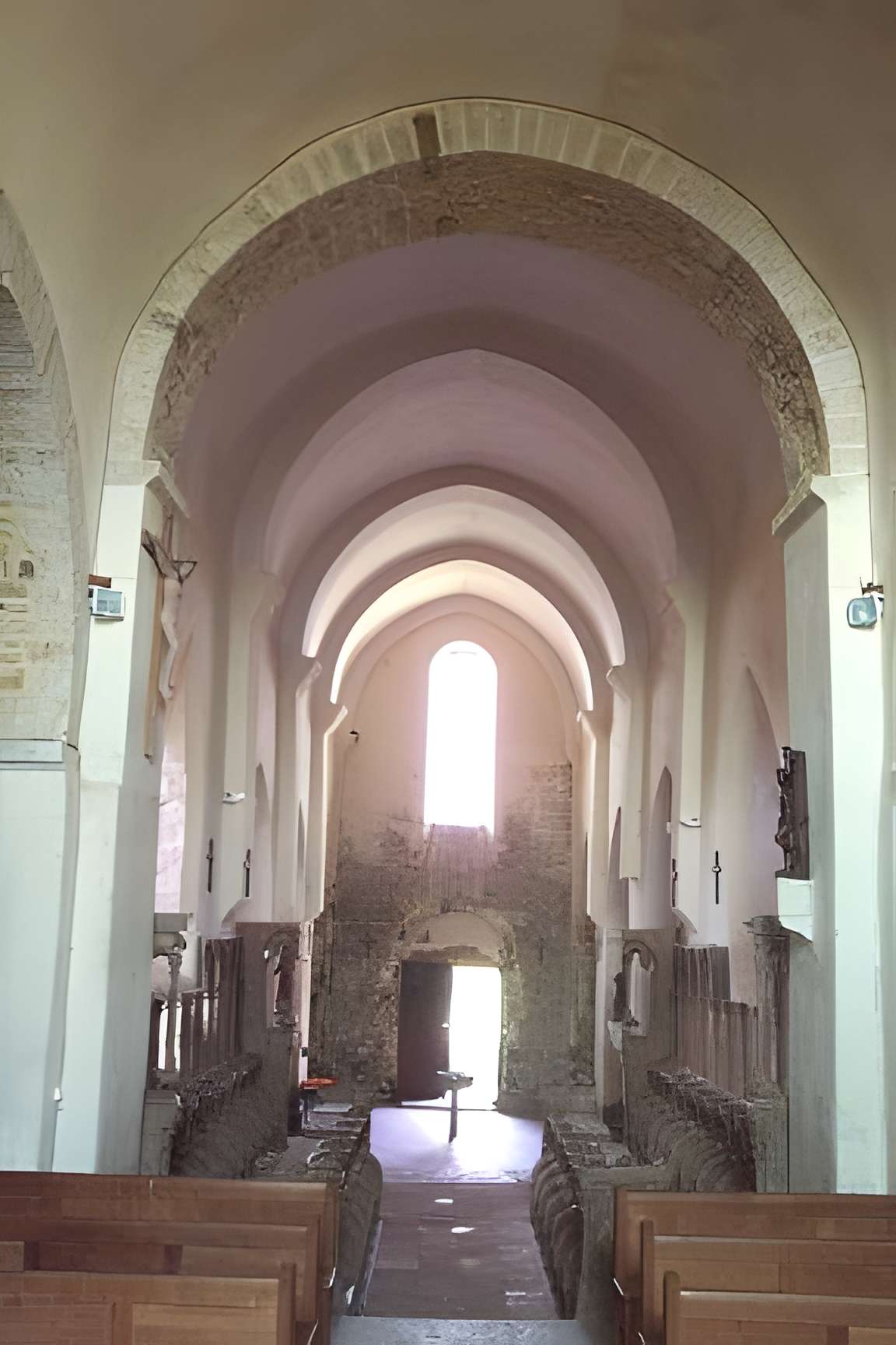 Église Saint-Jean-Evangeliste de Bard-le-Régulier